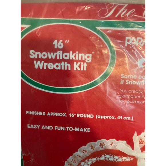 SnowFlaking  Sixteen Inch Christmas Wreath Kit Easy Craft Project - Picture 6 of 11